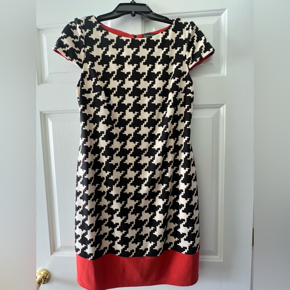 Jessica Howard houndstooth and burnt orange knee length dress. Size 12